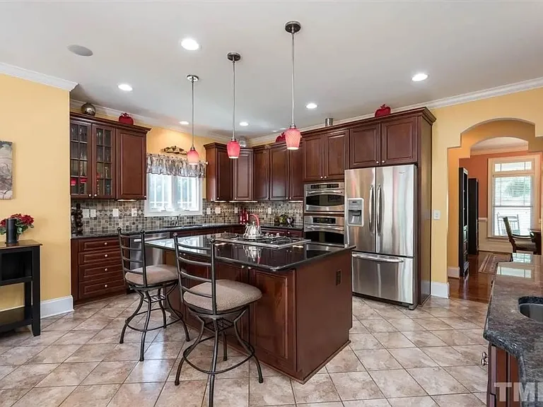 1530 Raven Wood Dr — Photo 26