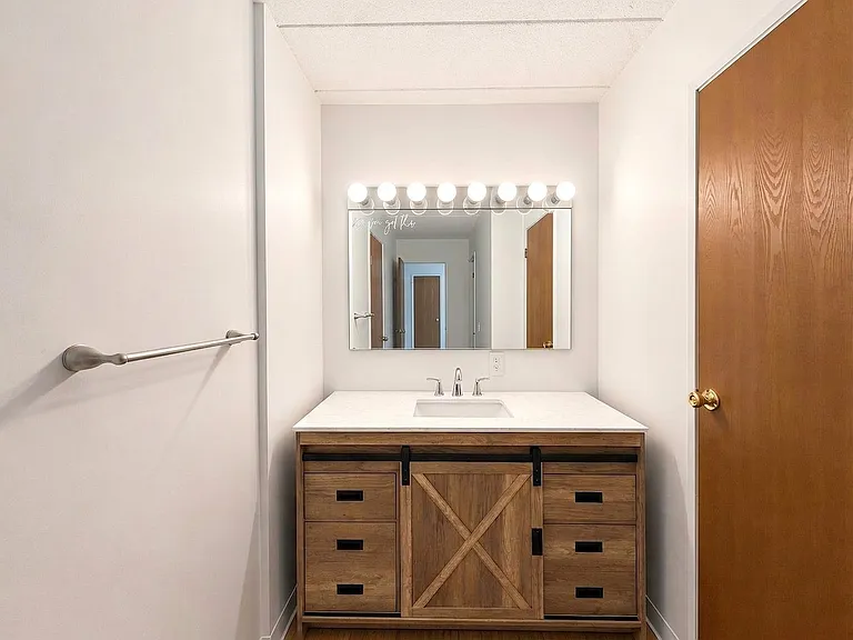 5 Linden St #2H — Photo 11