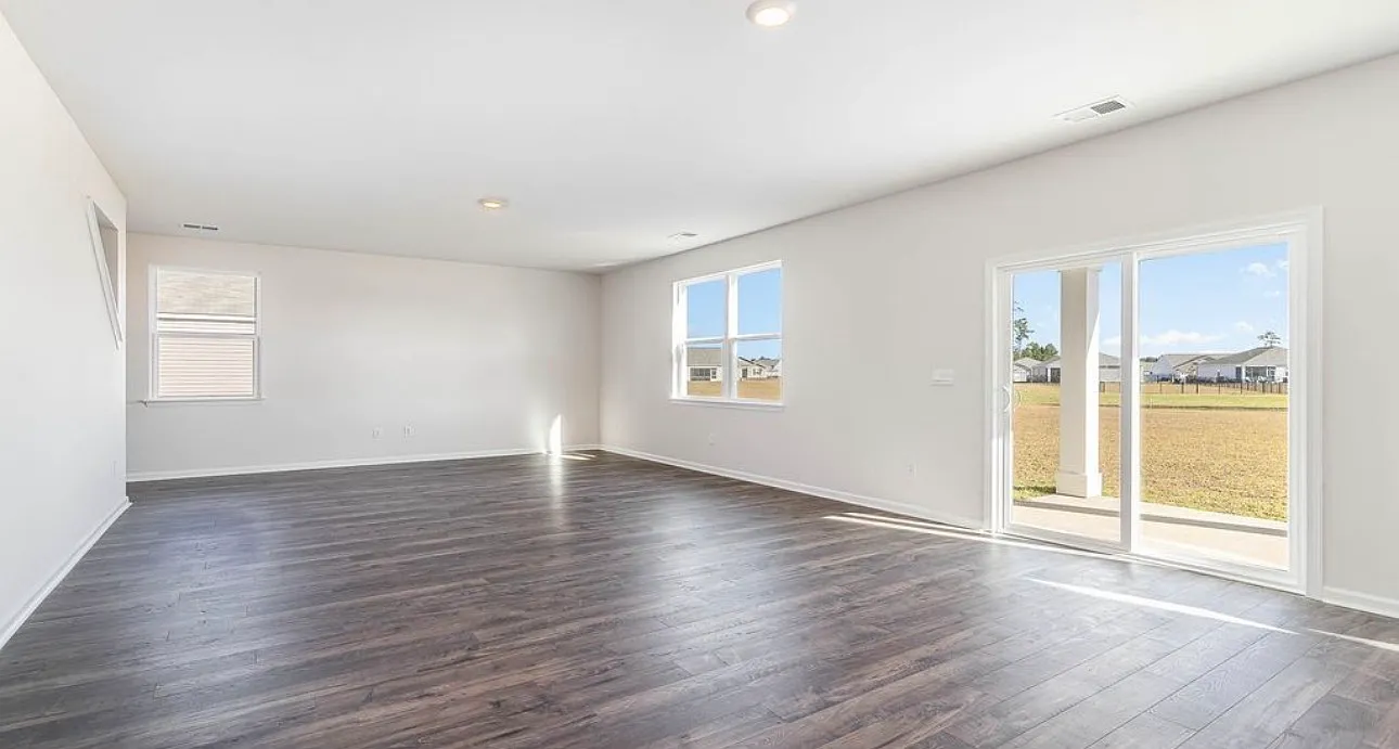 4 bed, 2338 sqft, $2,450 — Photo 1