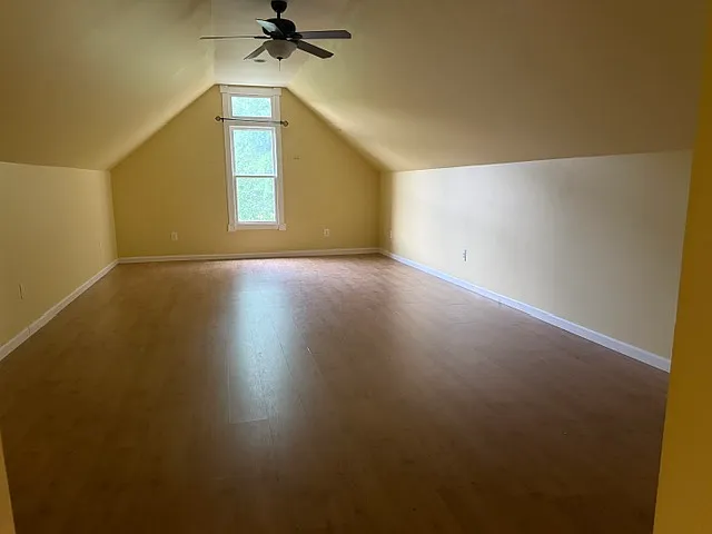 1751 Knights Dr — Photo 6