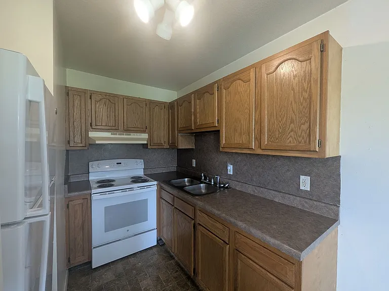89 Moser St #3 — Photo 7
