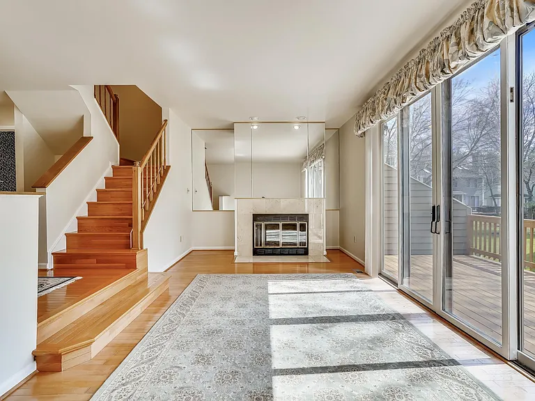 5205 Columbia Rd #9 — Photo 19