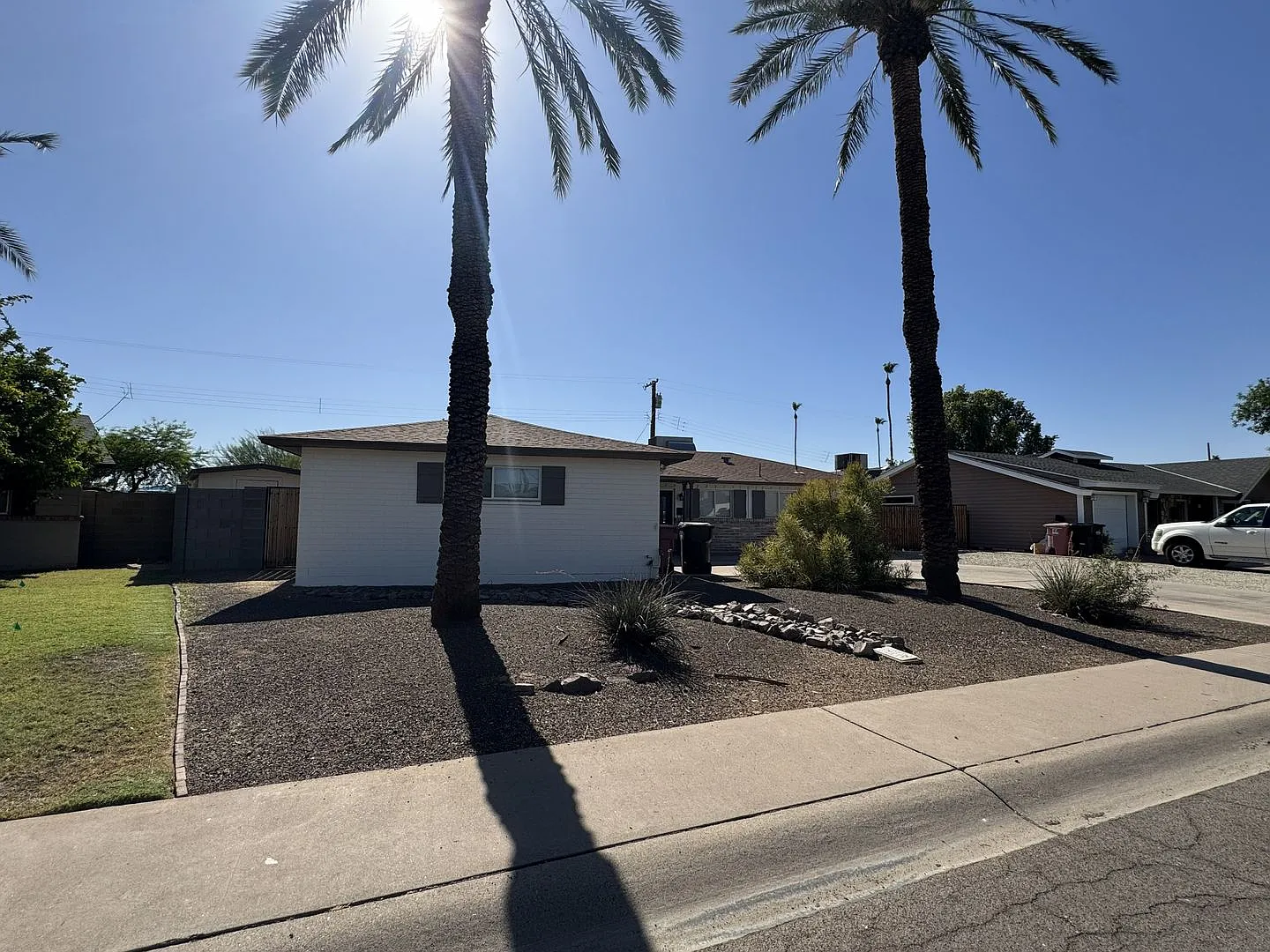 Move In Special Remodeled Gem In The Heart Of Scottsdale — Photo 4