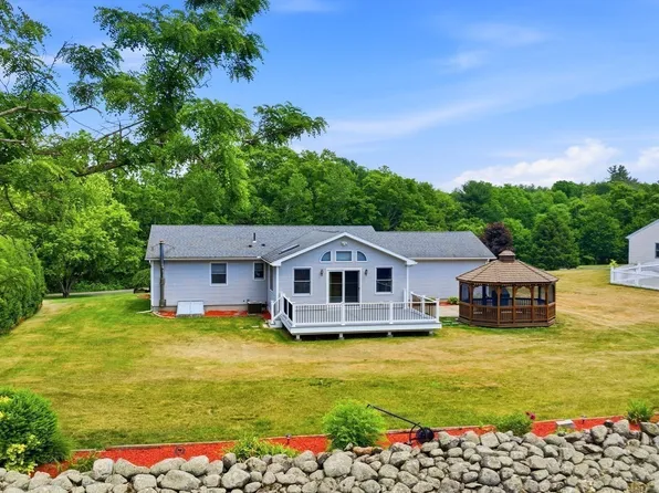 15 Tiffany Ln, Northampton, MA 01062