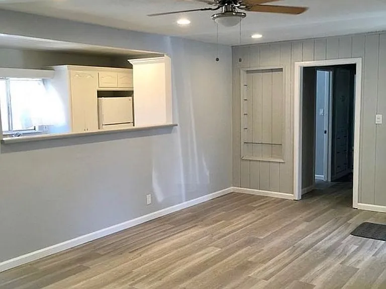 20470 Terry Ln — Photo 6