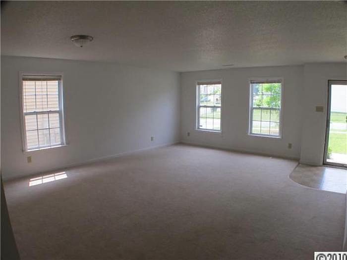 2nd image of 5135 Vanhoy Ln