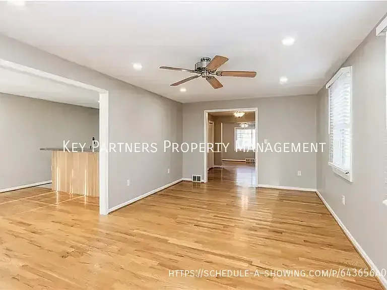 4931 W 72nd Ter — Photo 12