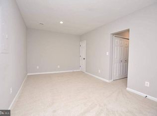 248 Kirby St, Manassas Park, VA 20111