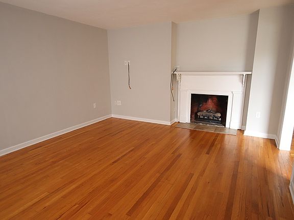 4th image of 76 Featherstone Dr