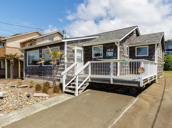 3834 NW Jetty Ave, Lincoln City, OR 97367