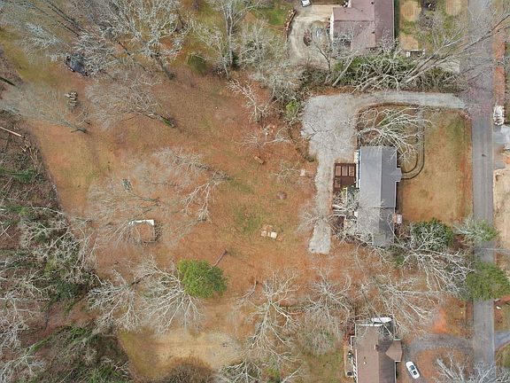 4th image of 31 Long Forest Dr
