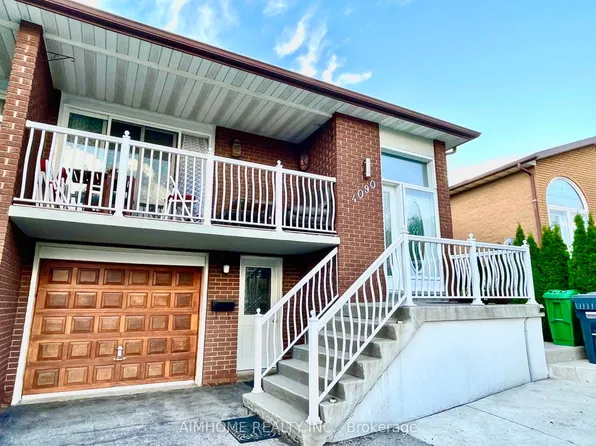 4090 Woodington Dr, Mississauga, ON L4Z 1K3