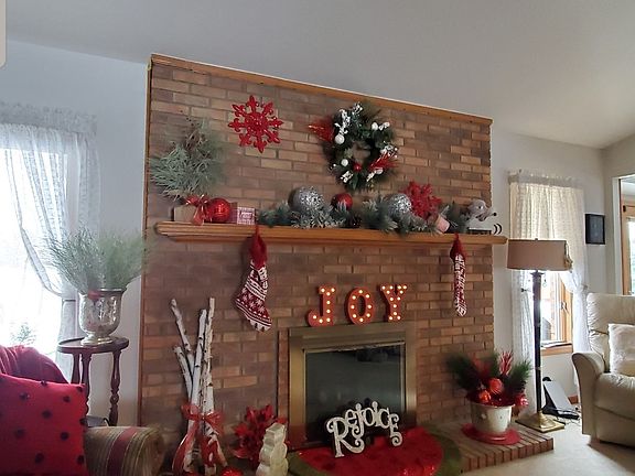 Floor to Ceiling Fireplace