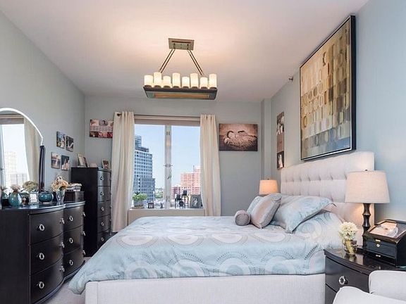 4th image of 545 Washington Ave APT 703