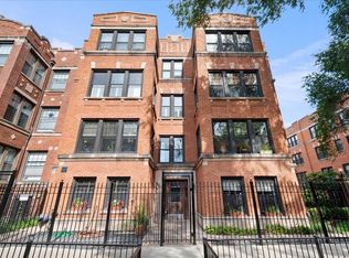 1118 W Pratt Blvd #2, Chicago, IL 60626