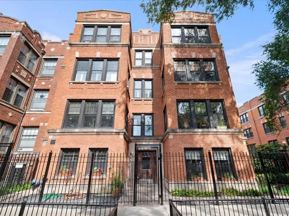 1118 W Pratt Blvd #2, Chicago, IL 60626