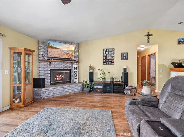 7697 Montrose St, Hesperia, CA 92345