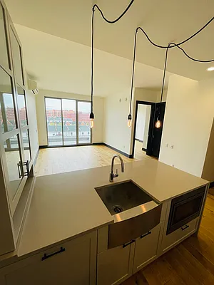 Rented by The KCI Group | media 30