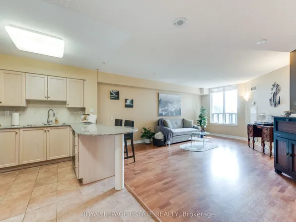 1720 Eglinton Ave E #623, Toronto, ON M4A 2X8