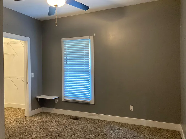 814 Shelby Ave — Photo 15