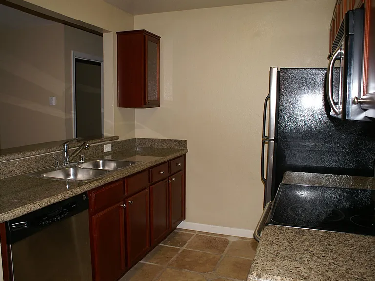 3300 Red Cedar Ter — Photo 4