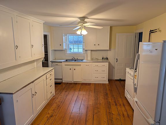 4th image of 9 Anderson Street