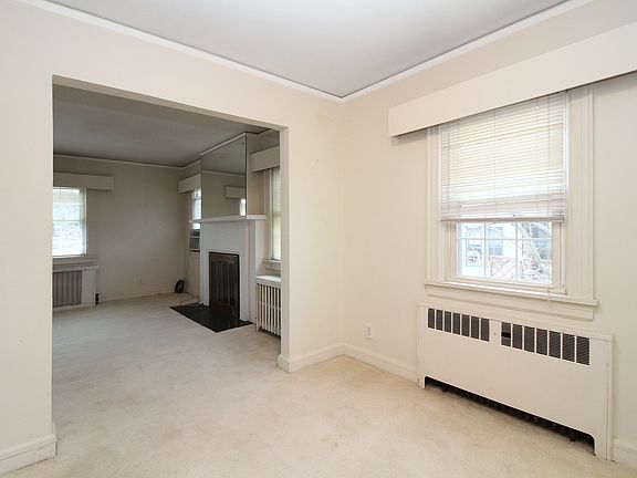 4th image of 519 Hill St