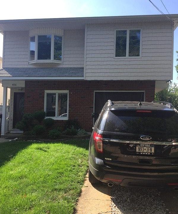 1st image of 456 Lamont Ave Fl 1ST