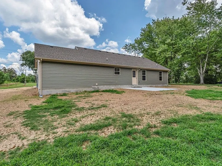 393 Flowertown Rd — Photo 10