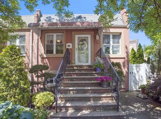 6506 75th Pl, Middle Village, NY