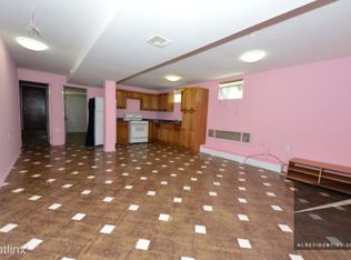 15838 77th Rd, Fresh Meadows, NY 11366