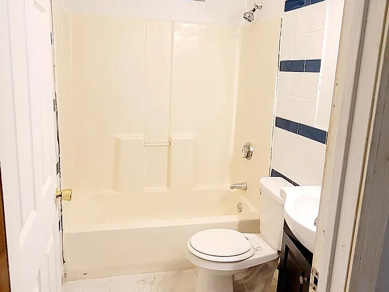 443 E Main St #1 — Photo 8