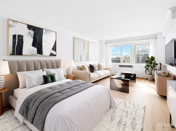 69 West 9th Street image 1 of 5