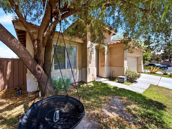 120 Estancia Way, Hemet, CA 92545