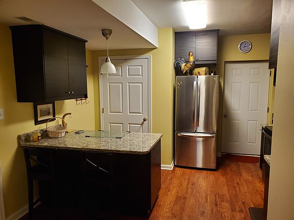 Beautiful Kitchen w/Great Upgrades