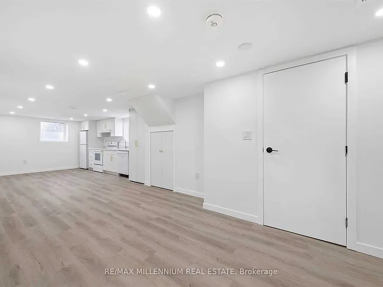 147 Burkholder St #LOWER — Photo 10