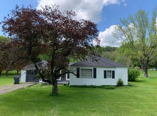 547 Welsh Hills Rd, Granville, OH 43023