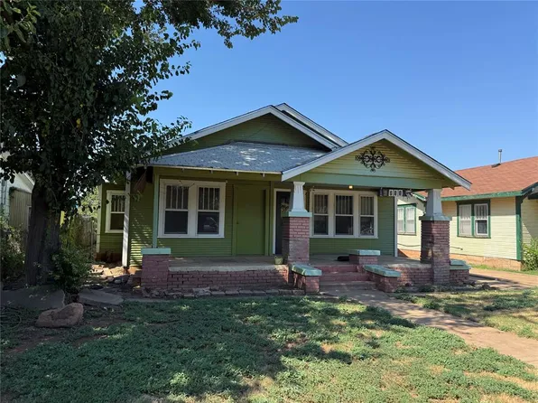 711 E Walnut St, Altus, OK 73521