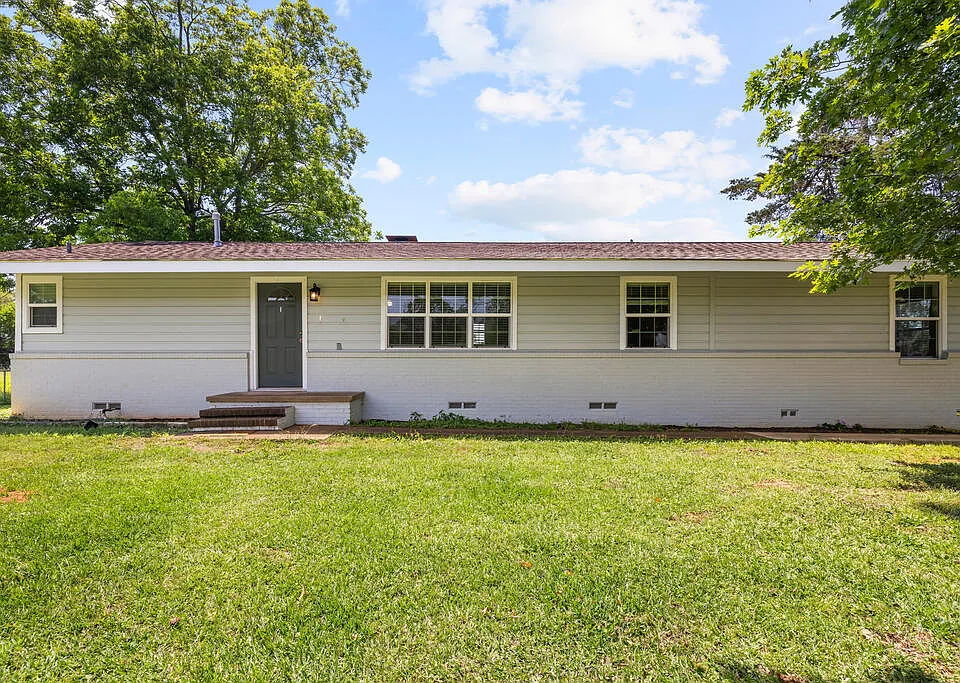 1318 County Road 350