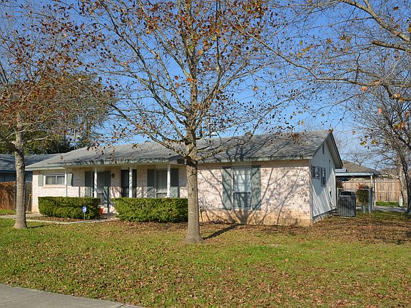 2nd image of 1400 Chestnut Dr