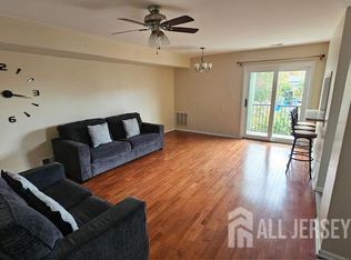 1709 Woodbridge Commons Way, Woodbridge, NJ 08830