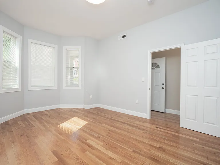 45 Crawford St #1 — Photo 15