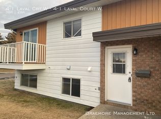 1 Laval Ct W #4, Lethbridge, AB T1K4G2
