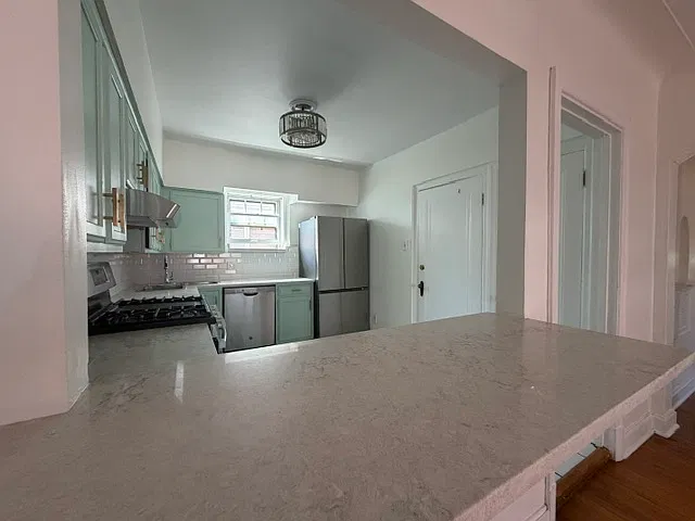 2 bed, 1243 sqft, $1,625 — Photo 3