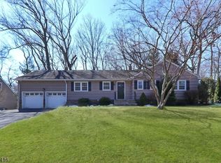 323 Rolling Rock Rd, Mountainside, NJ 07092