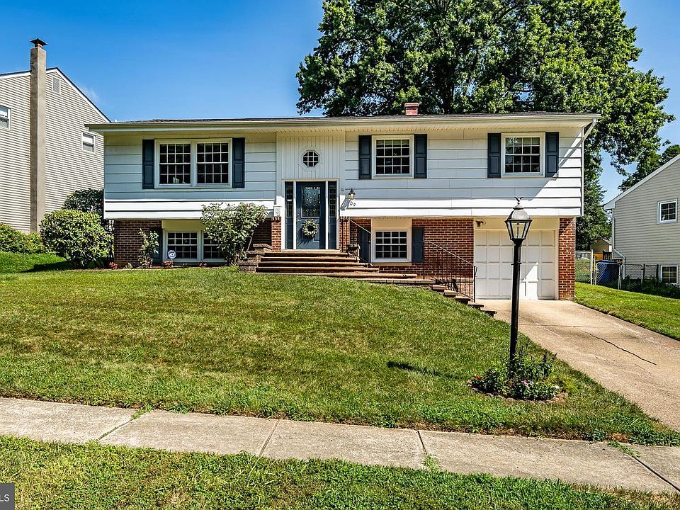 1st image of 709 Parkside Blvd