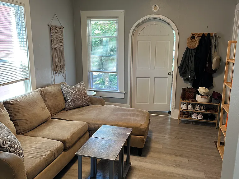 32 Edmonds St #2 — Photo 3