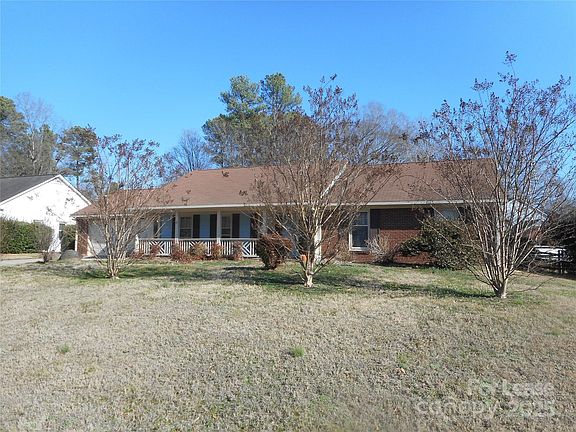 2nd image of 10749 Colony Woods Dr