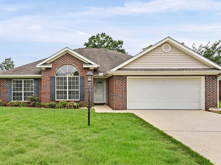 2145 Willow Oak Dr — Photo 1
