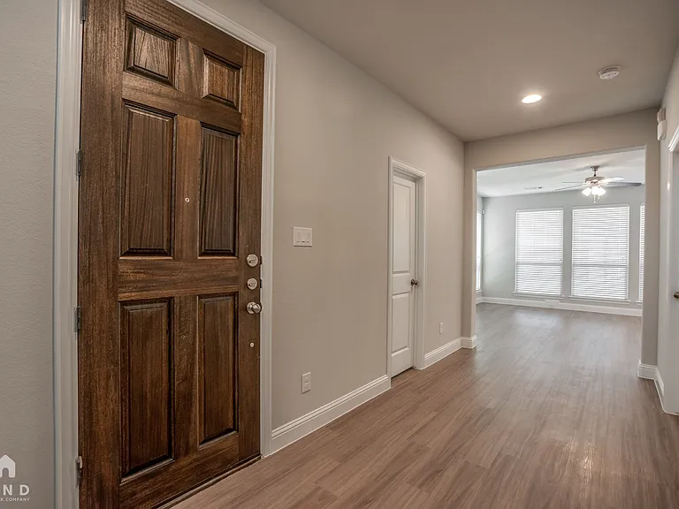 3309 King Yon Way — Photo 4